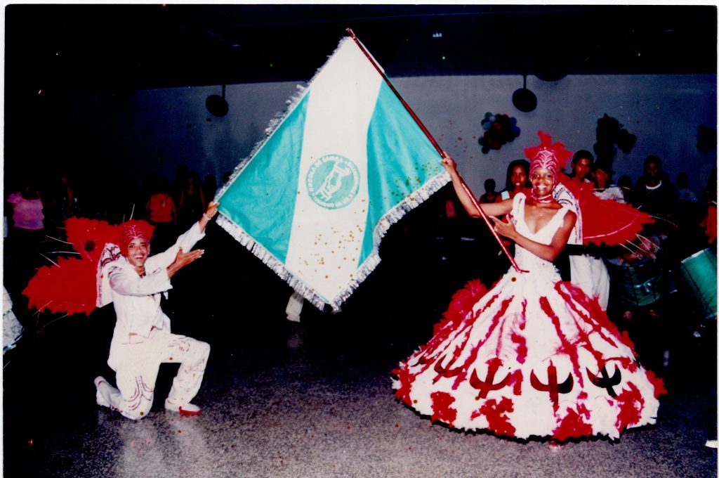 5 Unidos