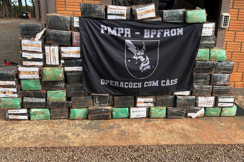 Com Apoio De Cao Pm Apreende 15 Tonelada De Maconha Em Santa Helena